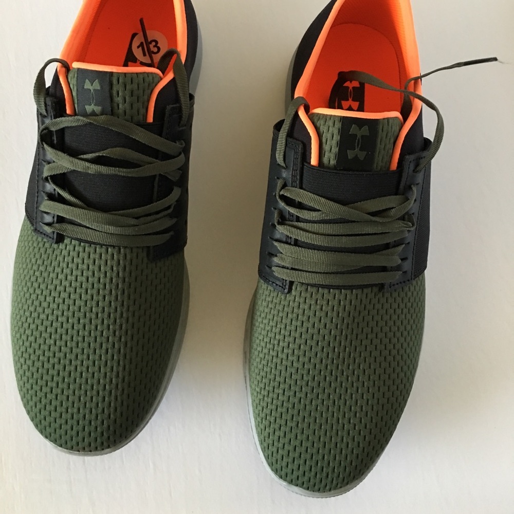 Under Armour men’s charged 24/7 low size 13